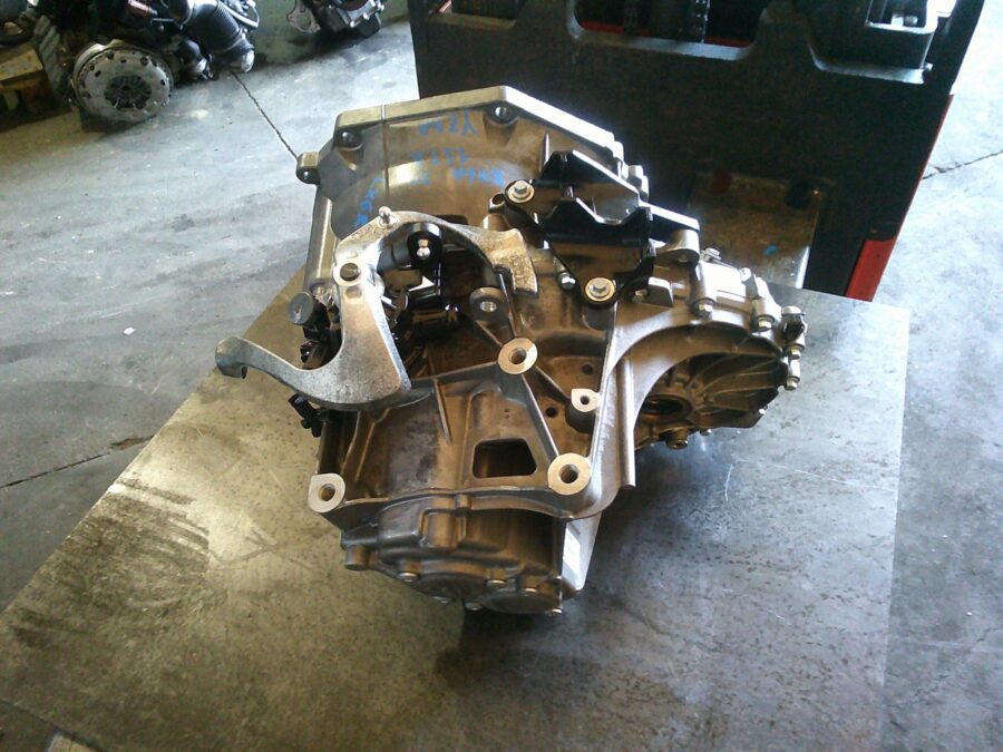 Cambio Manuale Usato Ford Kuga 2022 LX6R Marce 6 - immagine 4