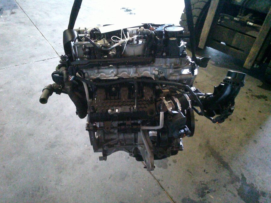 MOTORE COMPLETO USATO PEUGEOT 208 HN05 2018 1.2 TB - immagine 3