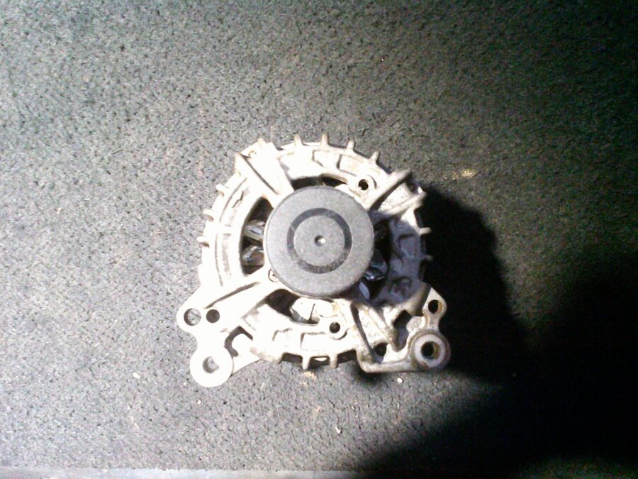 Alternatore Usato VOLKSWAGEN Golf 7 2014 03L903023K - immagine 2