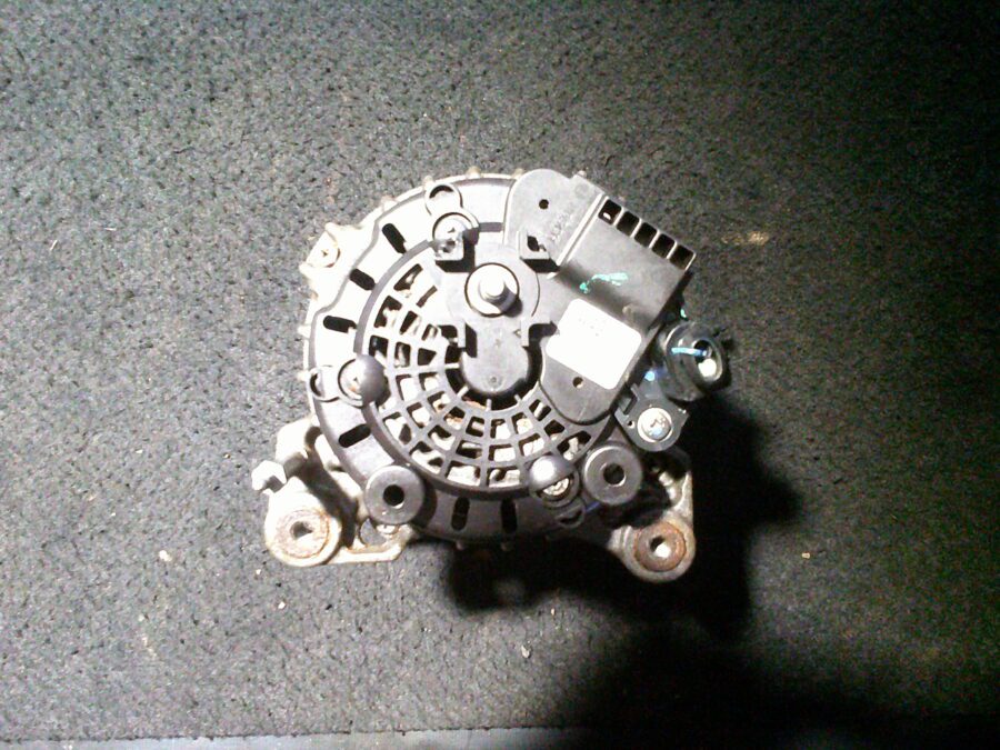 Alternatore Usato VOLKSWAGEN Golf 7 2014 03L903023K - immagine 3