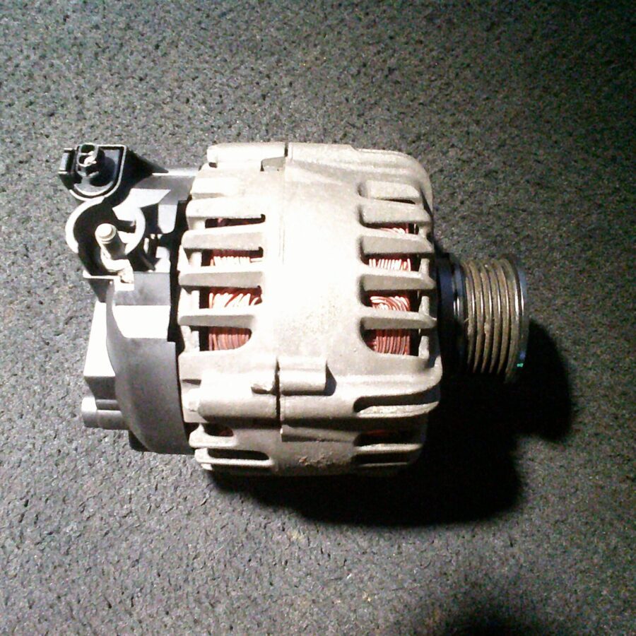 Alternatore Usato Ford Fiesta 2014 AV6N10300DB 1.6 TDCI