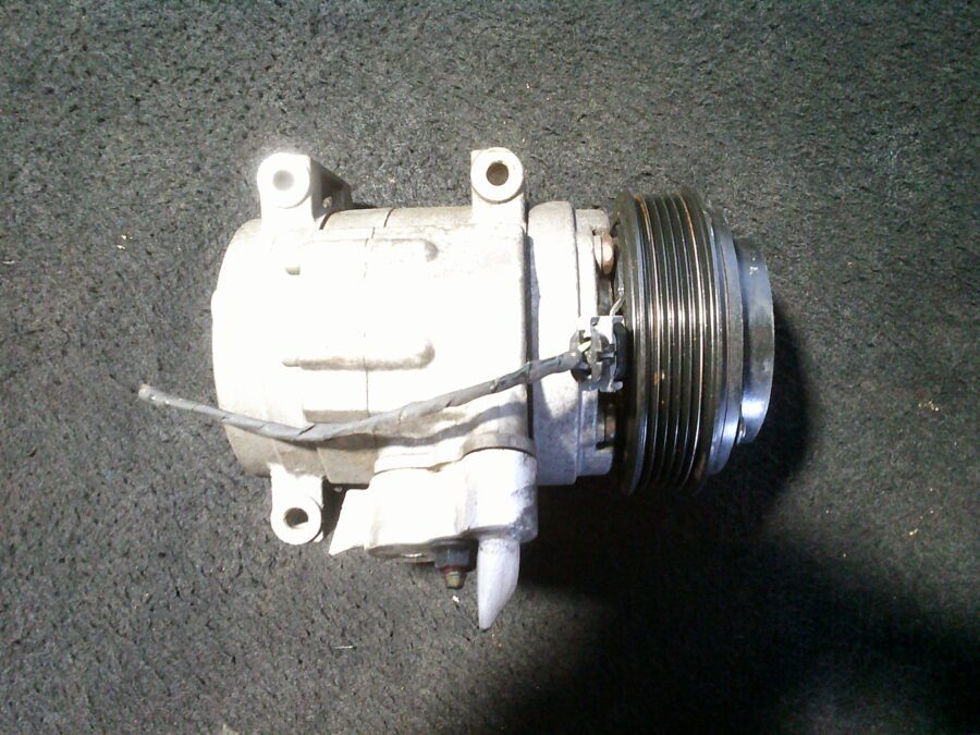 Compressore A/C Usato SSANGYONG Korando 2013 749004 - immagine 2