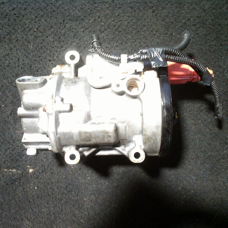 Compressore A/C Usato Toyoya Corolla 2018 042400-0374