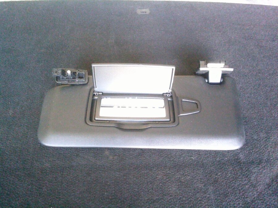 PARASOLE SINISTRO USATO MERCEDES CLASSE B180 2018 - immagine 4