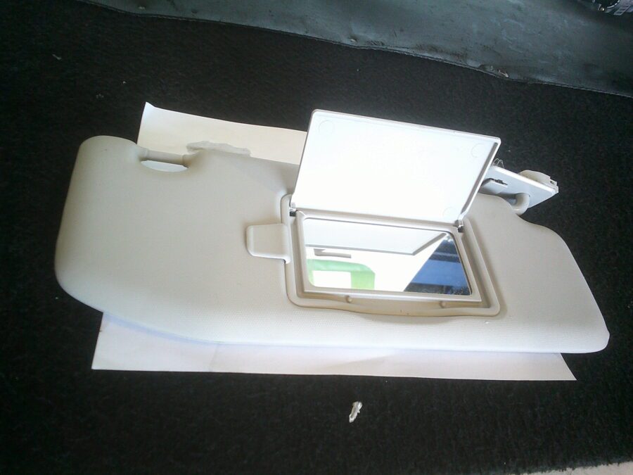 PARASOLE SINISTRO USATO CITROEN C3 2019 - immagine 4