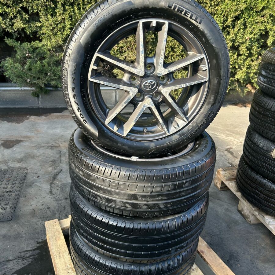 CERCHI IN LEGA DA 16 POLLICI CON PNEUMATICI 205 55 16 USATO ORIGINALE